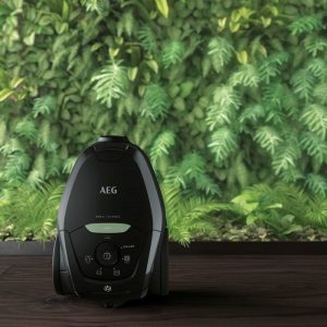 جاروبرقی آاگ مدل VX82-1-ÖKO