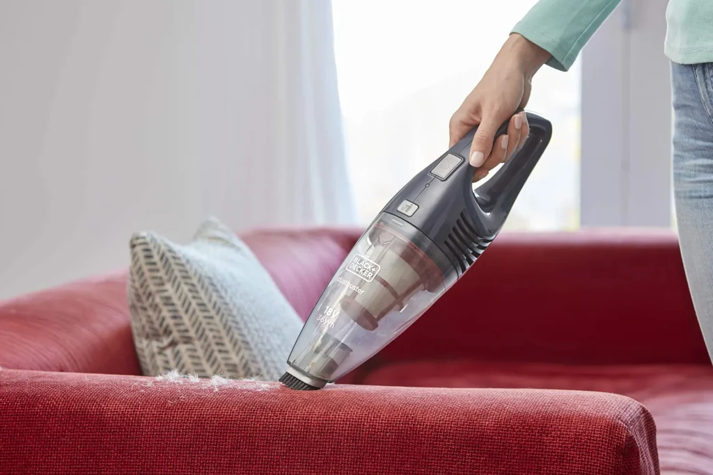 جارو شارژی ایستاده و دستی بلک‌ اند‌ دکر SVB520JW