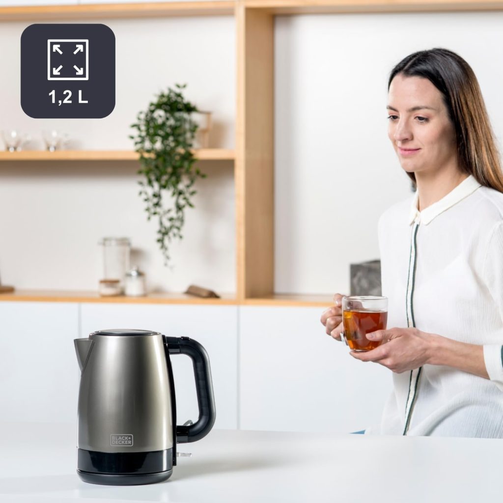 کتری برقی بلک اند دکر مدل BXKE2202E